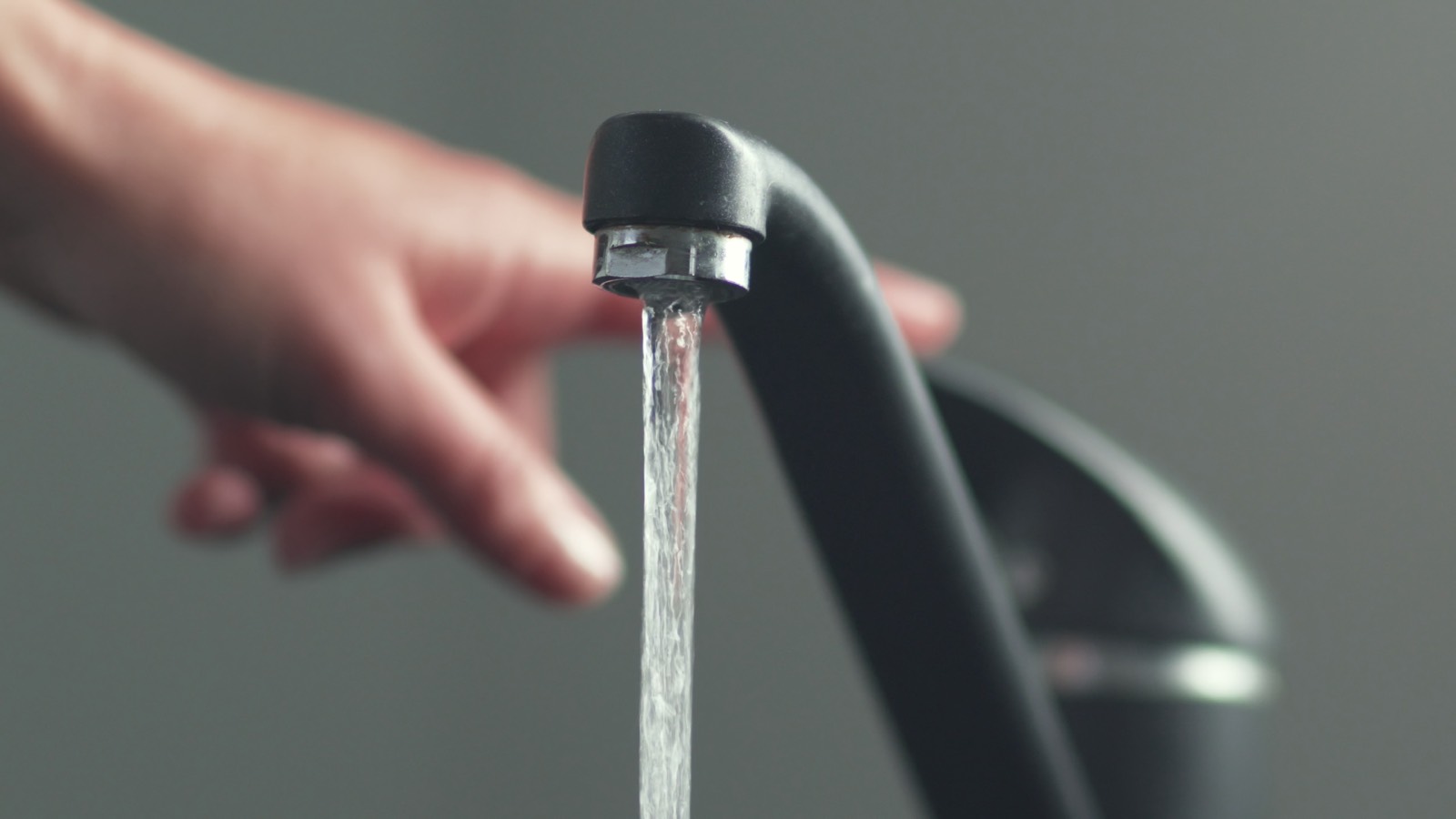 5 Signs You Have Hard Water (And What To Do About It)